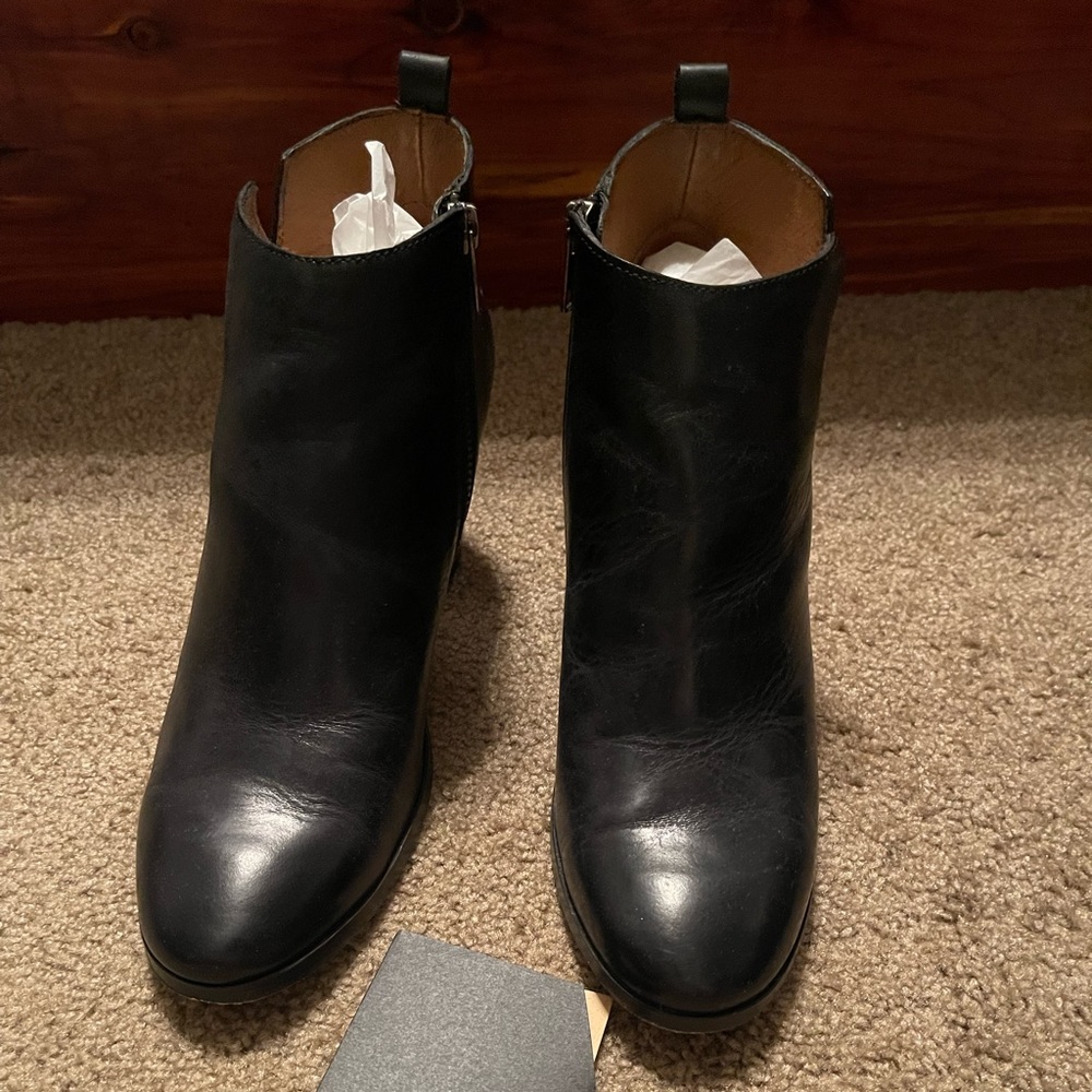 Frye Meghan Ankle Bootie 8.5M